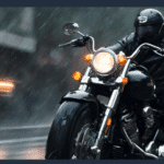 Kompakt & wasserdicht: Motorrad Regenbekleidung für jedes Abenteuer